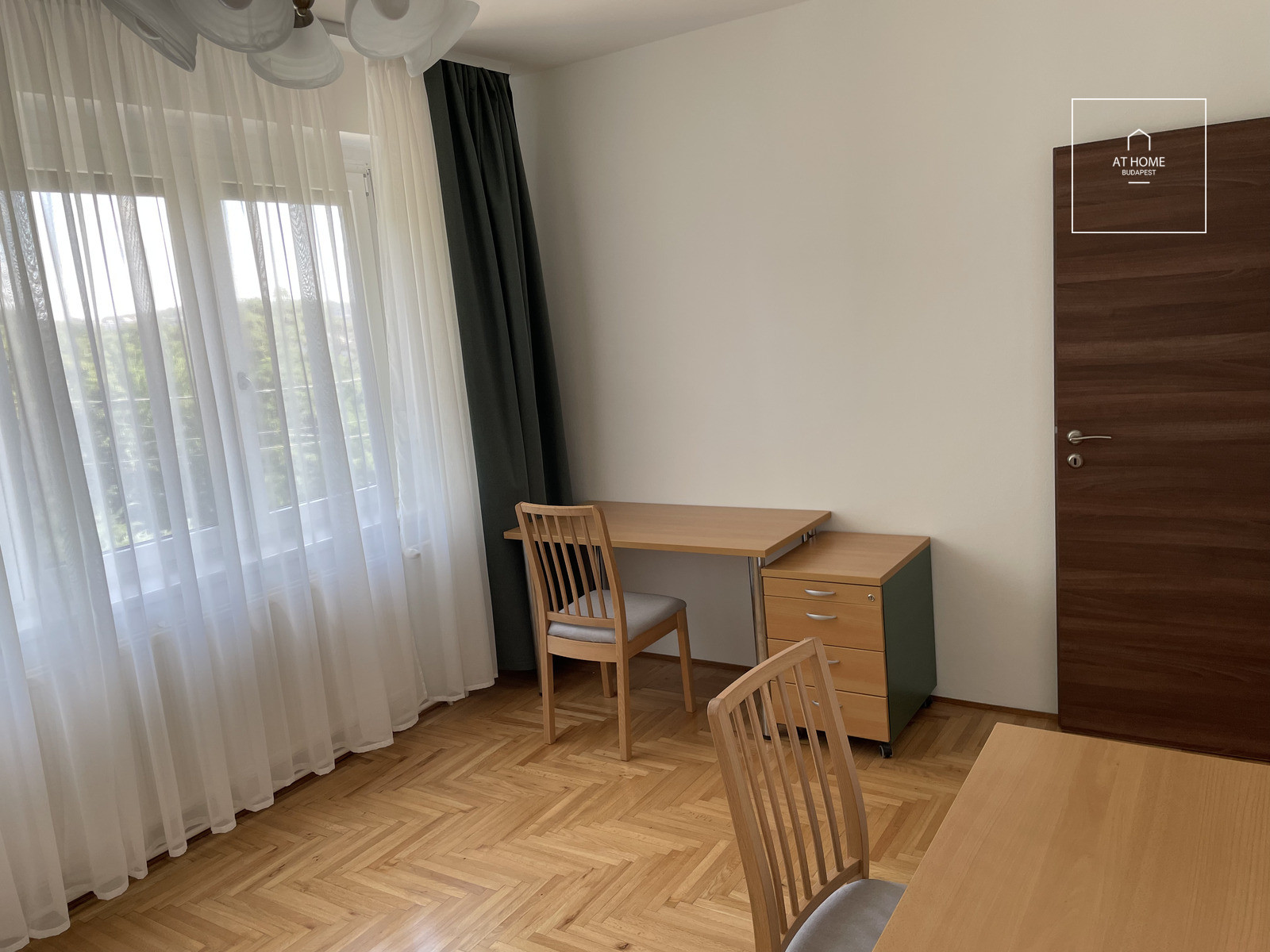 Panorámás, teraszos, hegyoldali 2 hálós prémium lakás kiadó a XI. kerületben, Sashegyen
