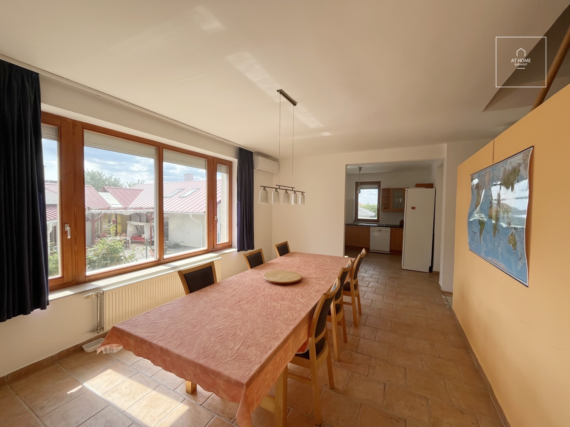 High-Quality Family Home for Sale in the Barackos Neighborhood of Budakeszi