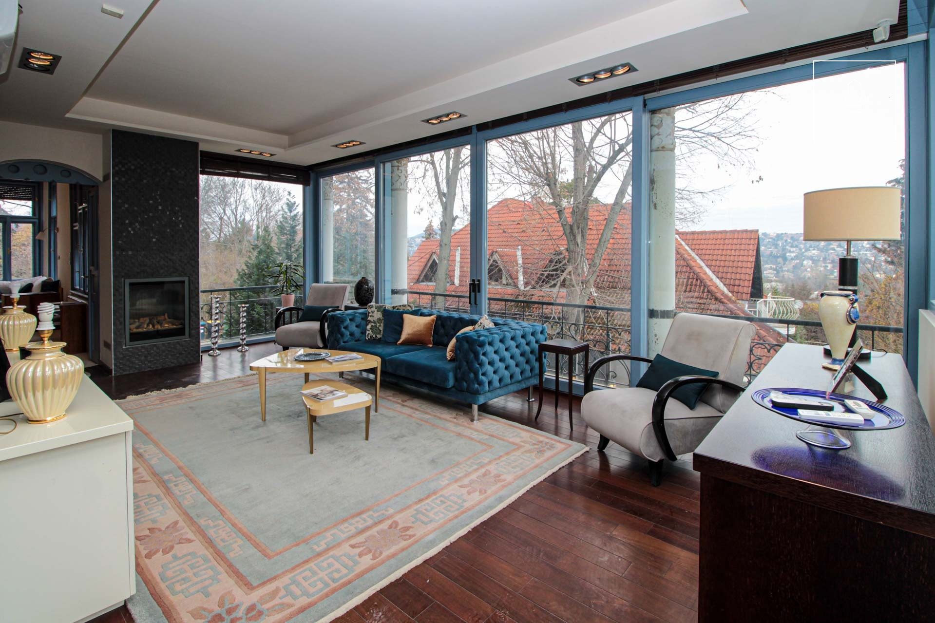 Exclusive three-bedroom garden-connected villa apartment for rent in the heart of Budapest XII. district Virányos