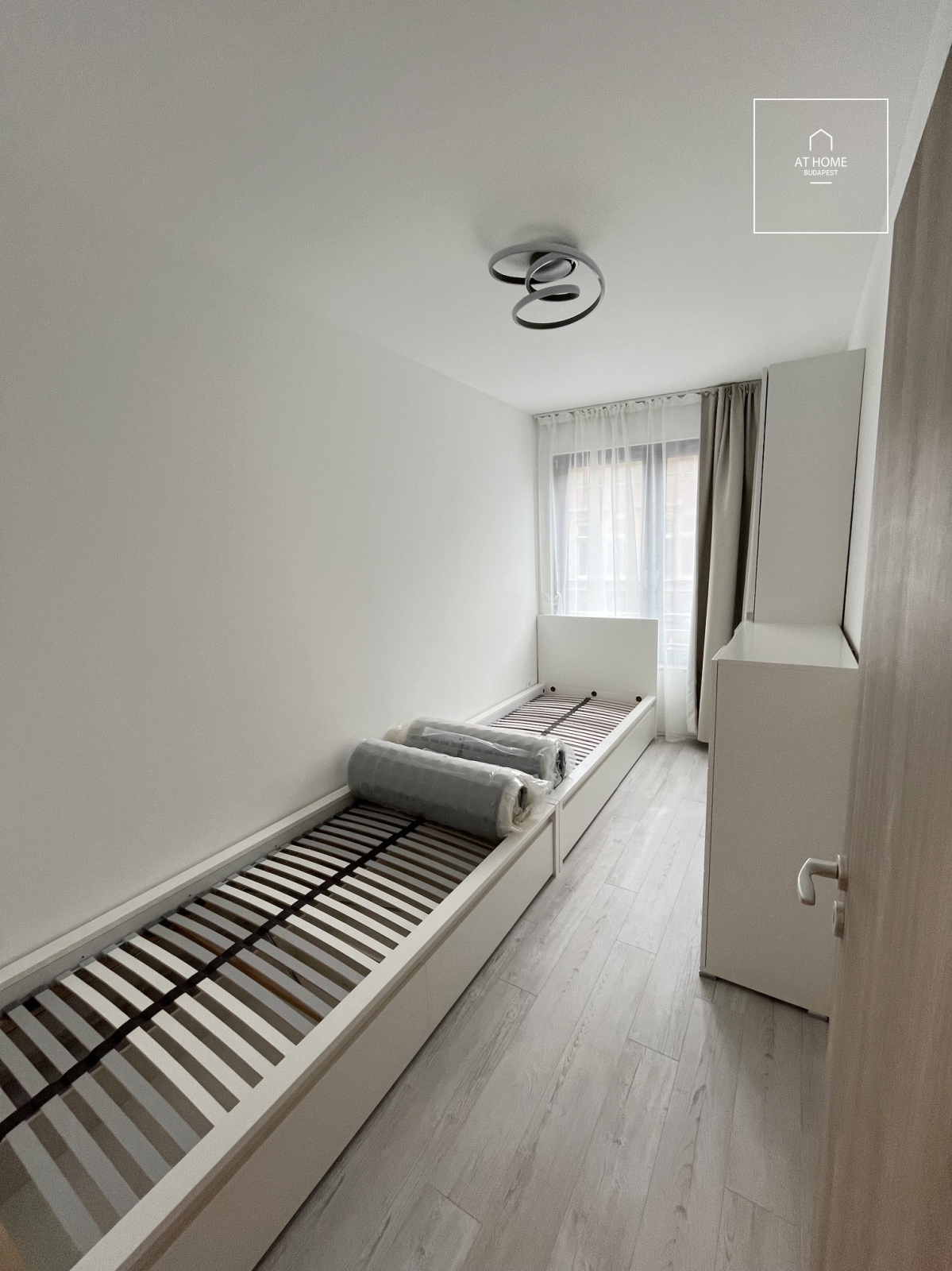 Új építésű, két hálószobás lakás kiadó Budapest VI. kerület, Terézváros