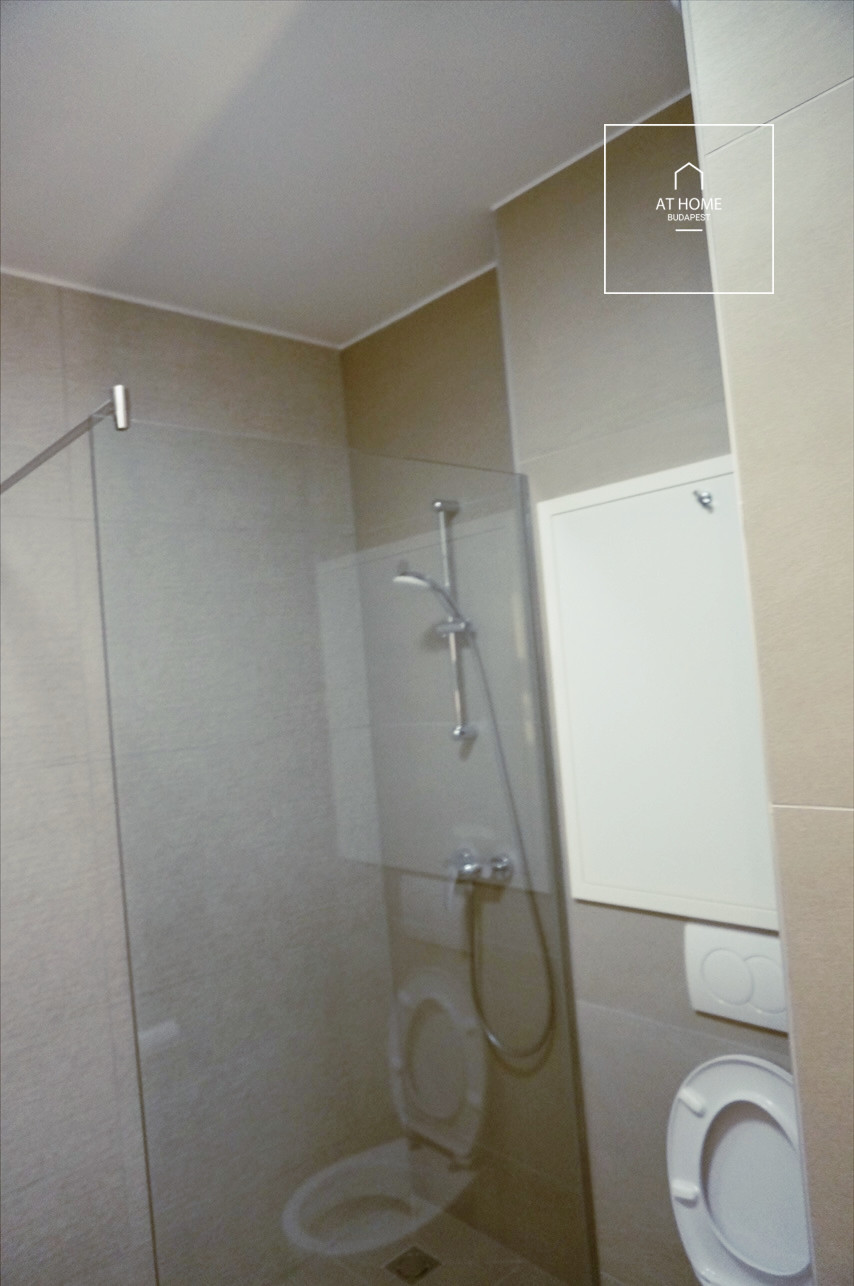 Newly built, two-bedroom apartment in Budapest\'s 6th district, Terézváros