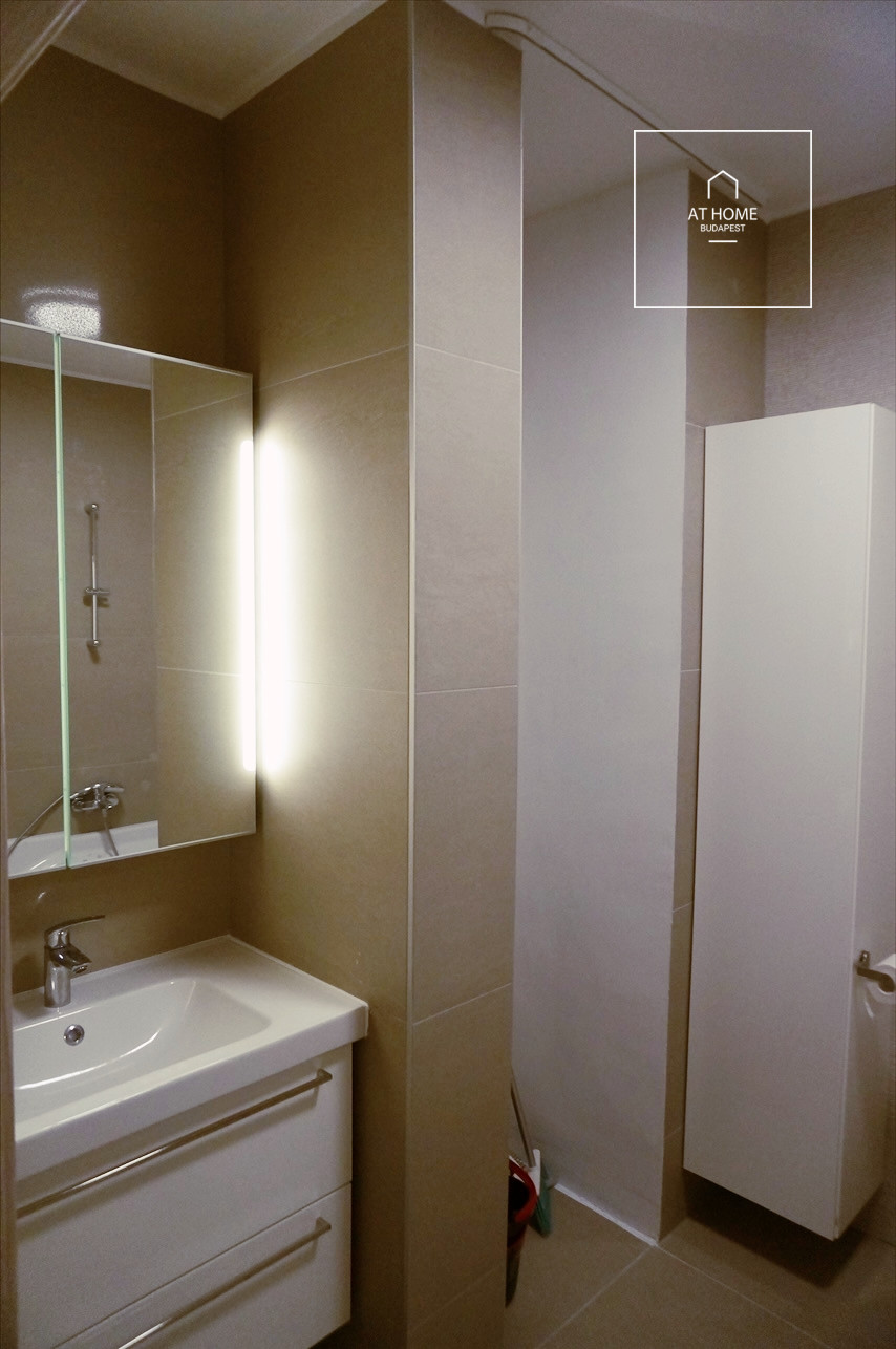 Newly built, two-bedroom apartment in Budapest\'s 6th district, Terézváros