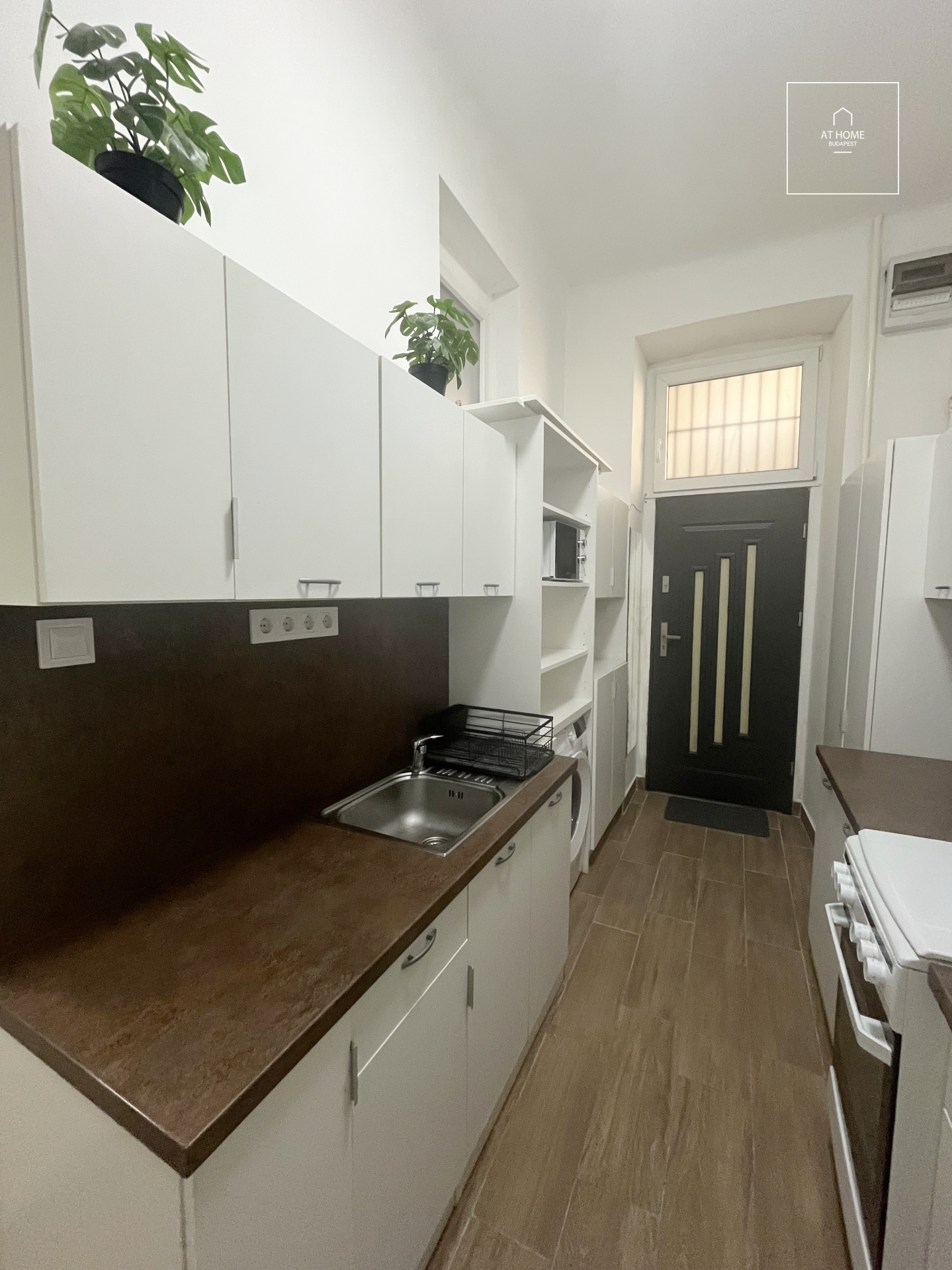 Renovated apartment with a gallery for sale in Krisztinaváros, Budapest.
