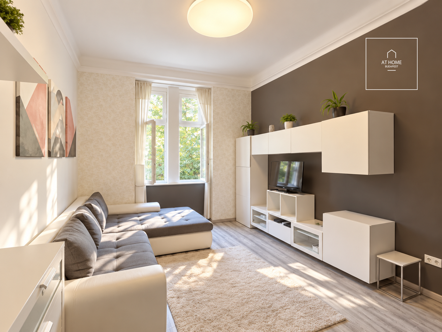 Renovated apartment with a gallery for sale in Krisztinaváros, Budapest.