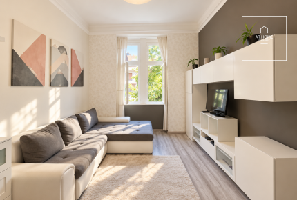 Renovated apartment with a gallery for sale in Krisztinaváros, Budapest.