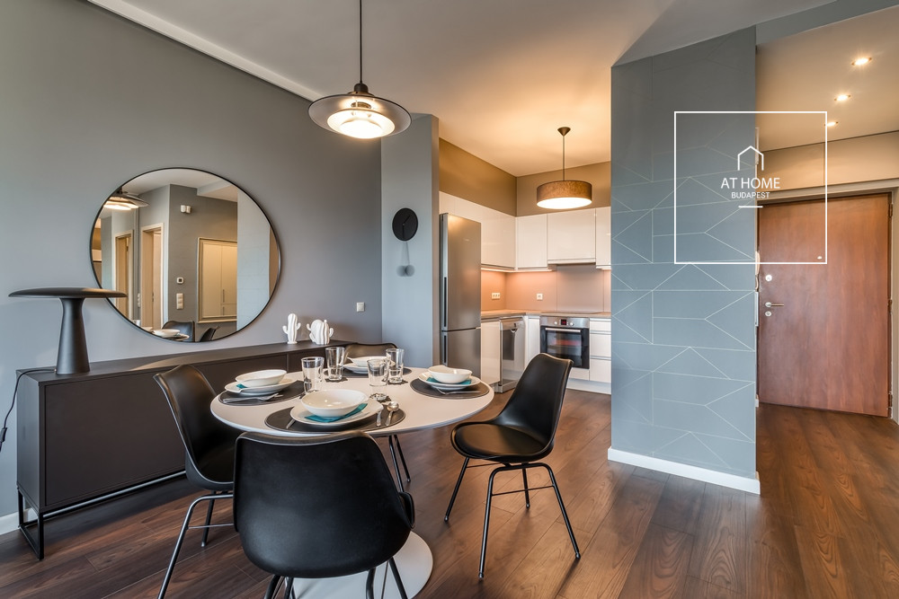 Renovated apartment for rent in the 2nd district of Budapest, in Rózsadomb.