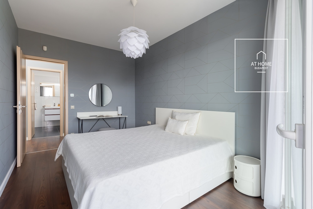 Renovated apartment for rent in the 2nd district of Budapest, in Rózsadomb.