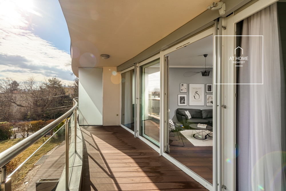 Renovated apartment for rent in the 2nd district of Budapest, in Rózsadomb.