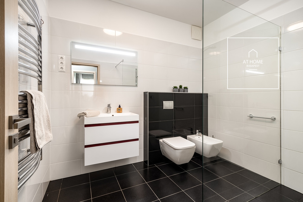 Renovated apartment for rent in the 2nd district of Budapest, in Rózsadomb.