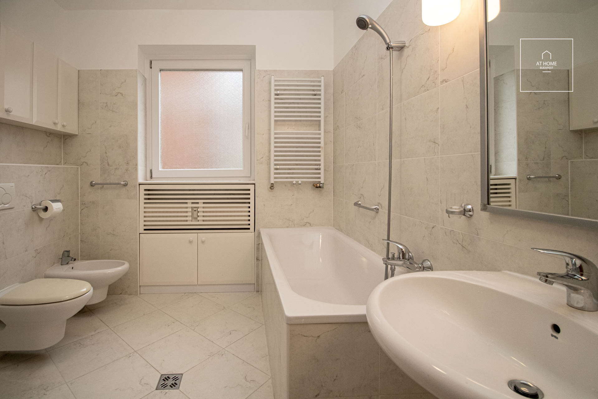 Panoramic Luxury Apartment in the Prestigious Rózsadomb Diplomatic Residence