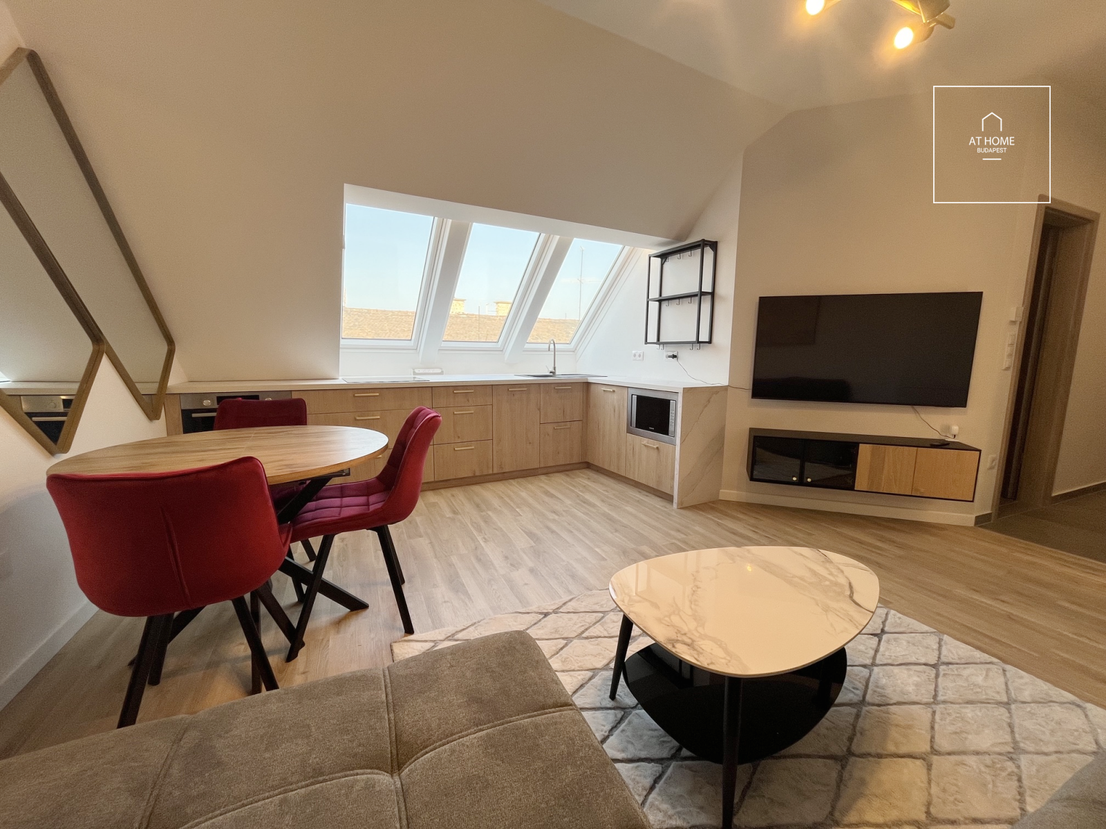 Modern Apartment for Rent in the Heart of Terézváros
