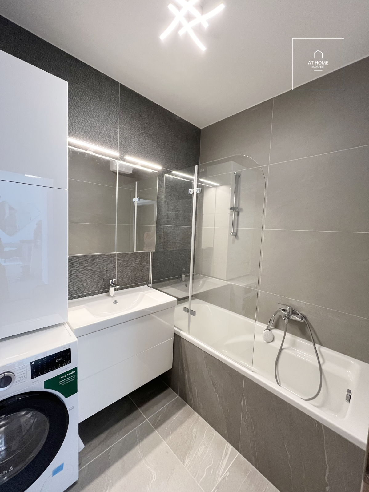 Modern Apartment for Rent in the Heart of Terézváros