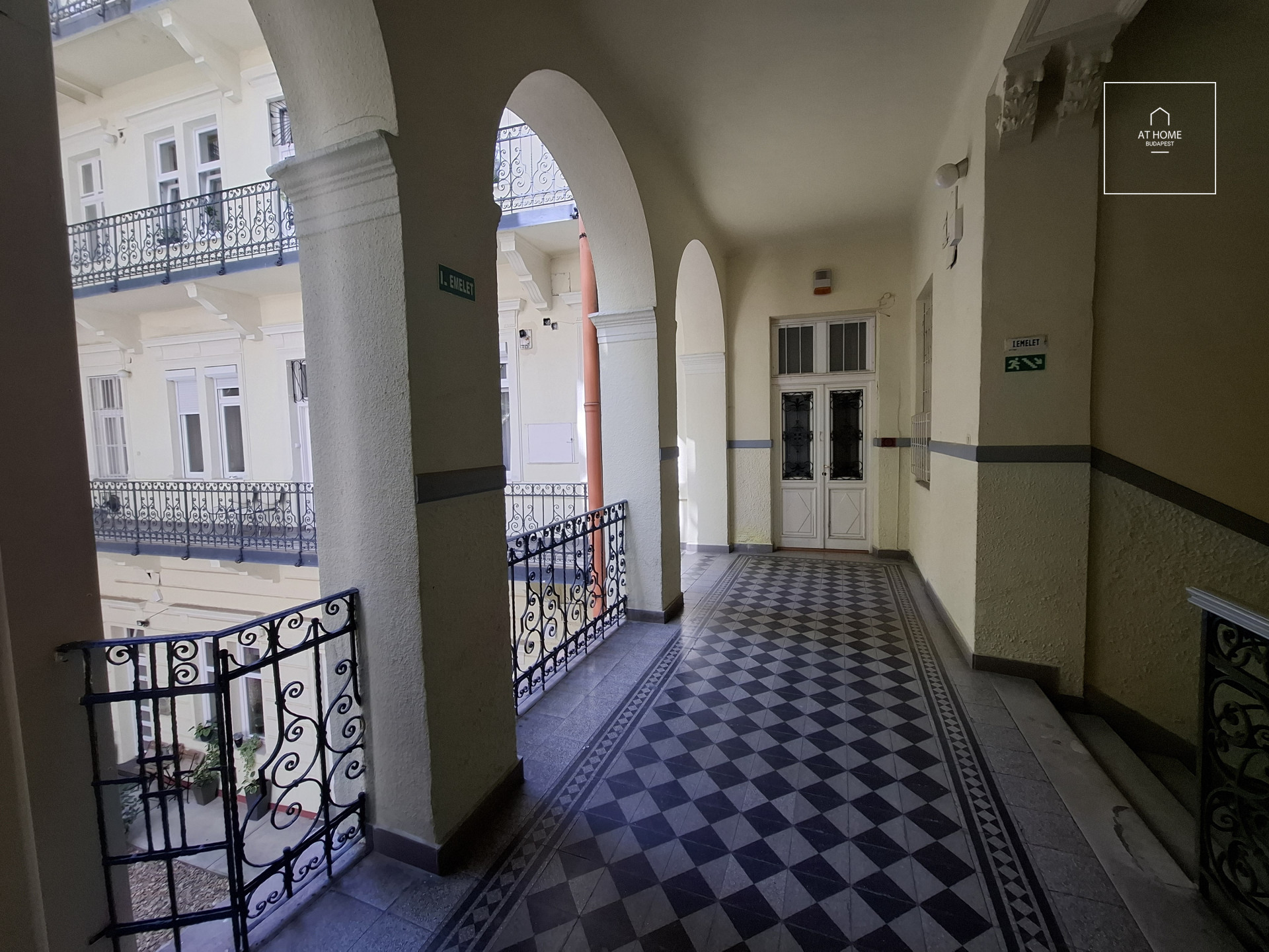 Elegant apartment  Budapest VI. district, Erzsébetváros