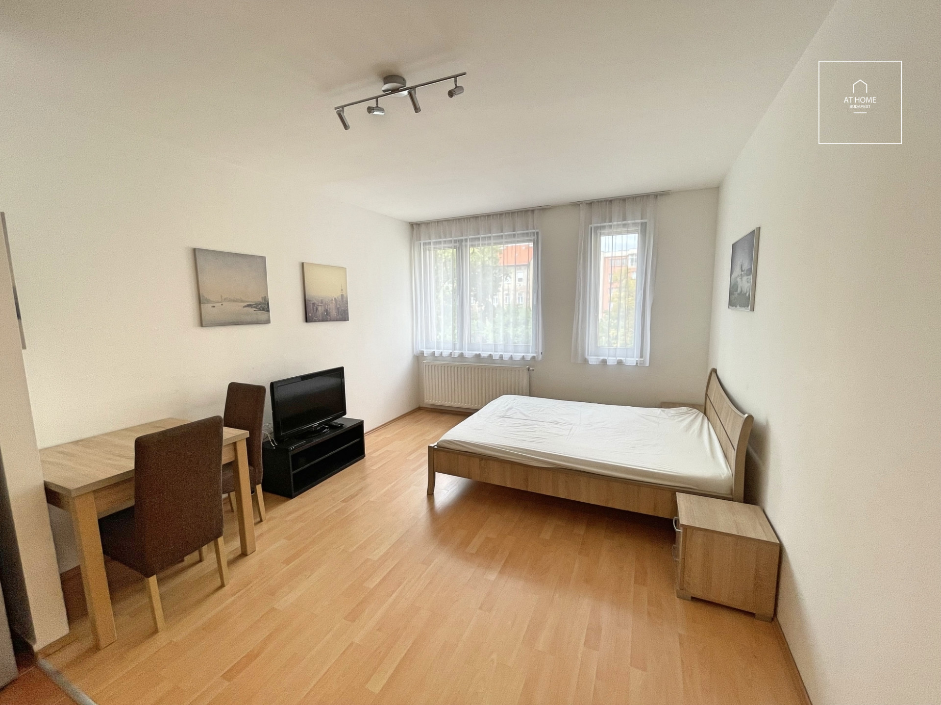 Sunny studio apartment for rent near the University of Veterinary Medicine
