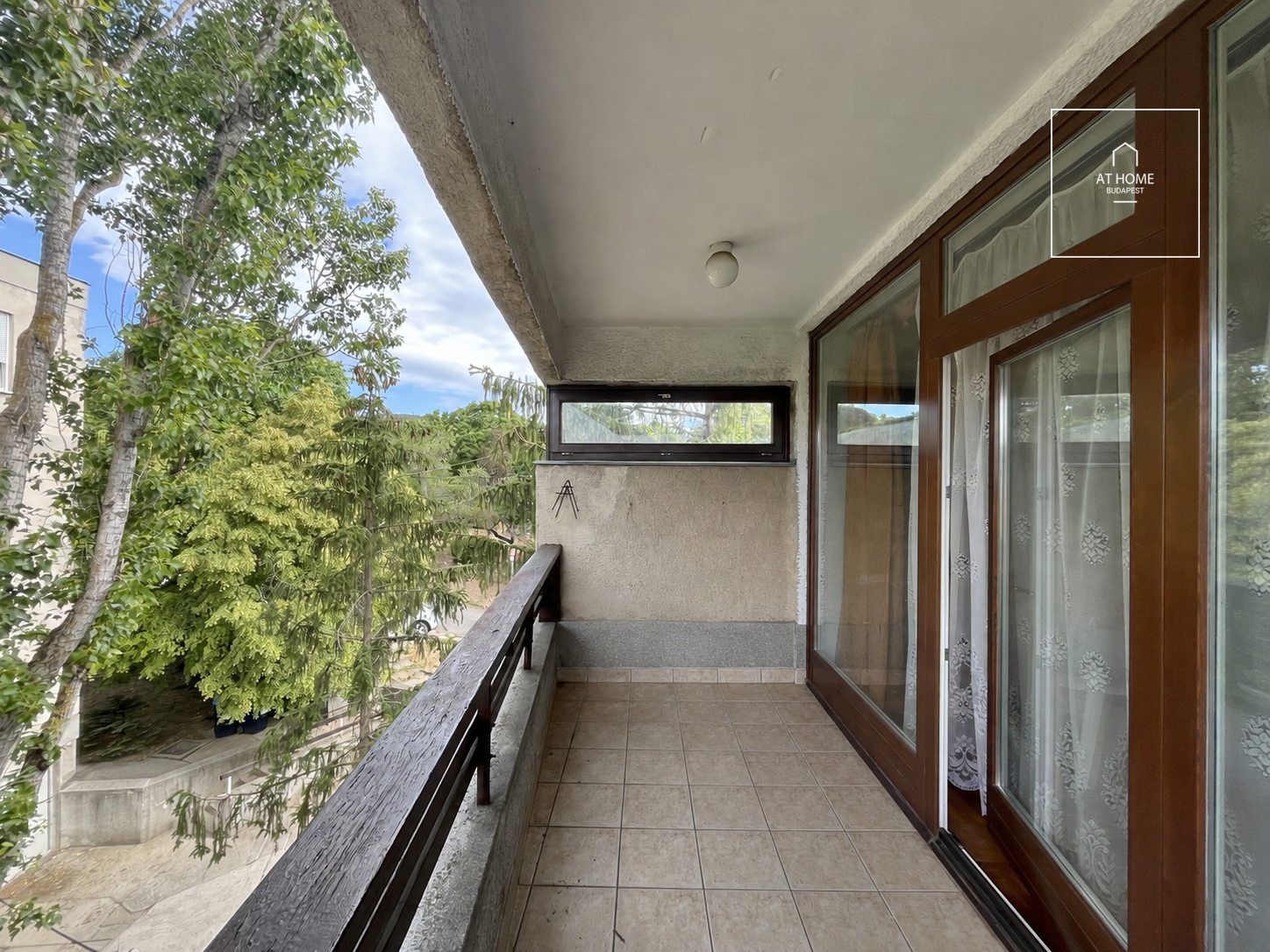 3-room apartment for sale with panoramic view and balcony in one of the most sought-after streets of Törökvész