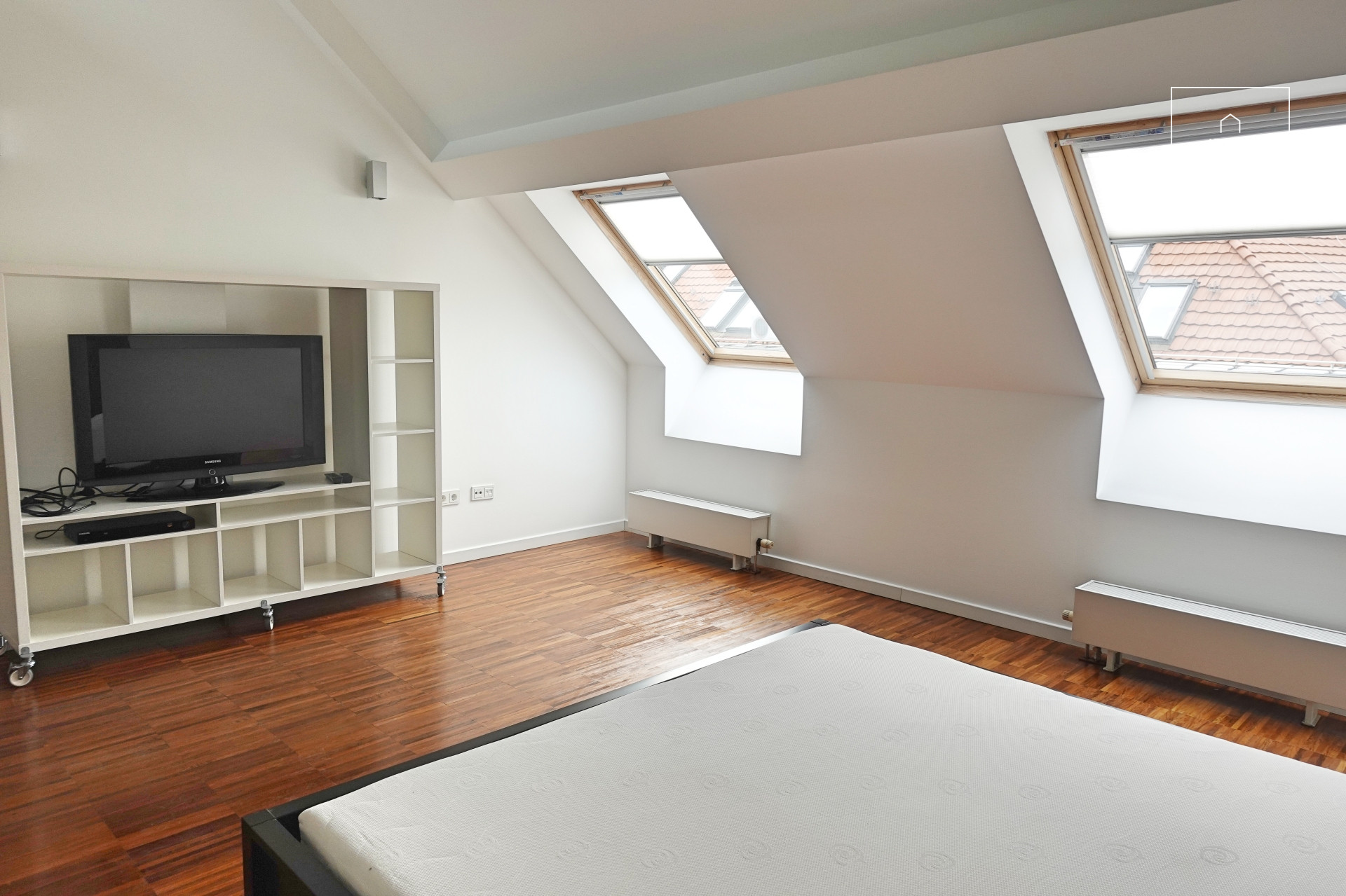 Elegant Three-Level Apartment with Panoramic Terrace for Rent in the Heart of Budapest