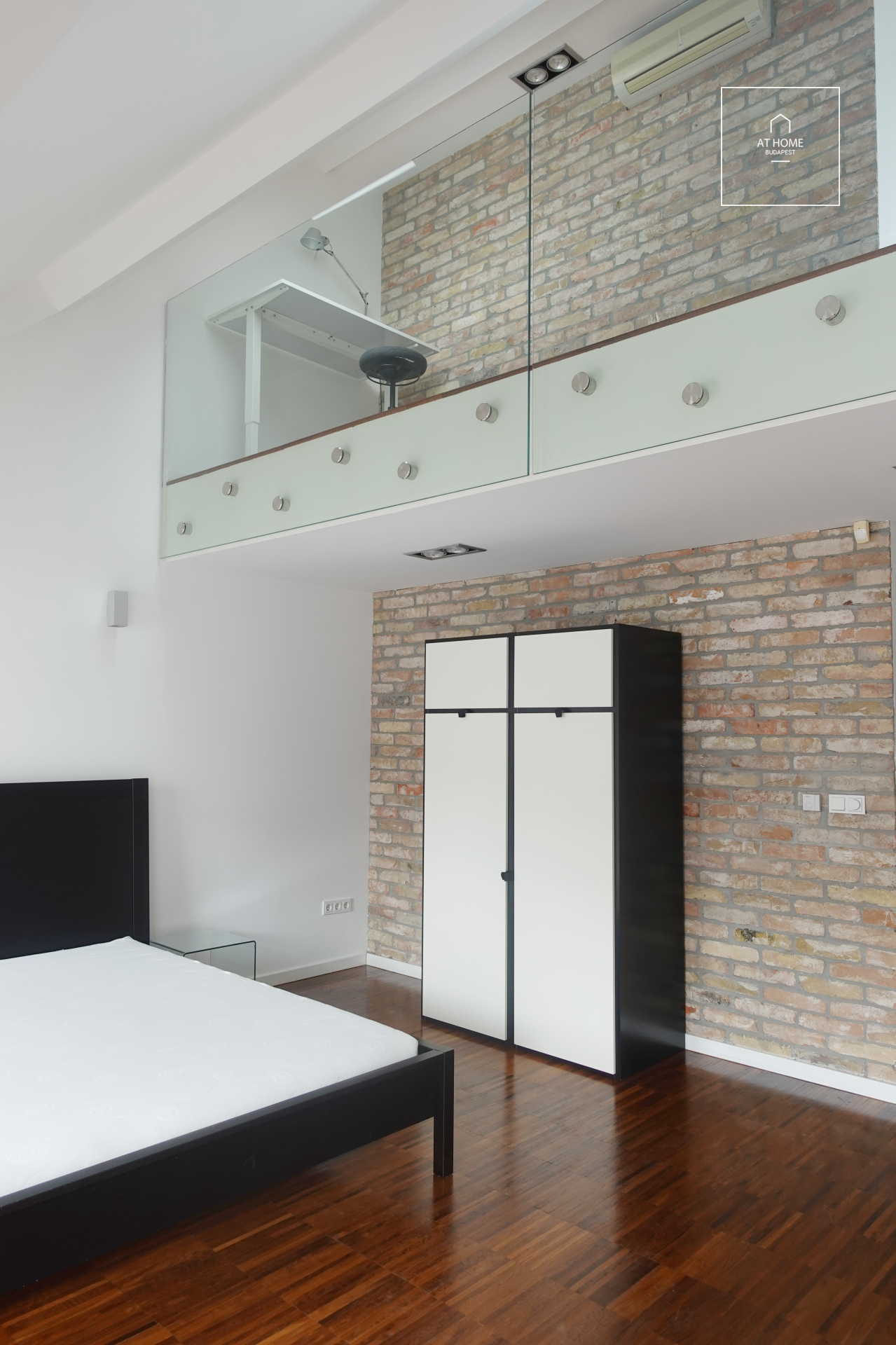 Elegant Three-Level Apartment with Panoramic Terrace for Rent in the Heart of Budapest