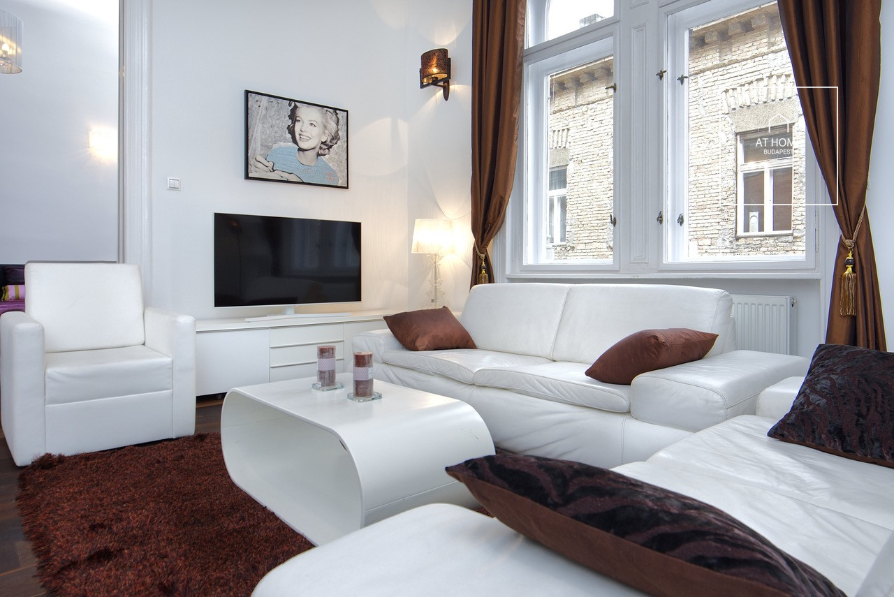 Elegant apartment for rent Budapest VI. district, Terézváros