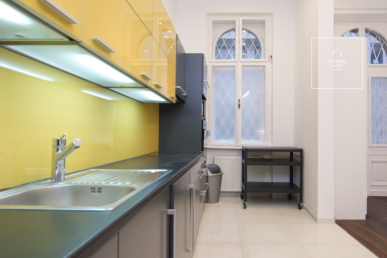 Elegant apartment for rent Budapest VI. district, Terézváros