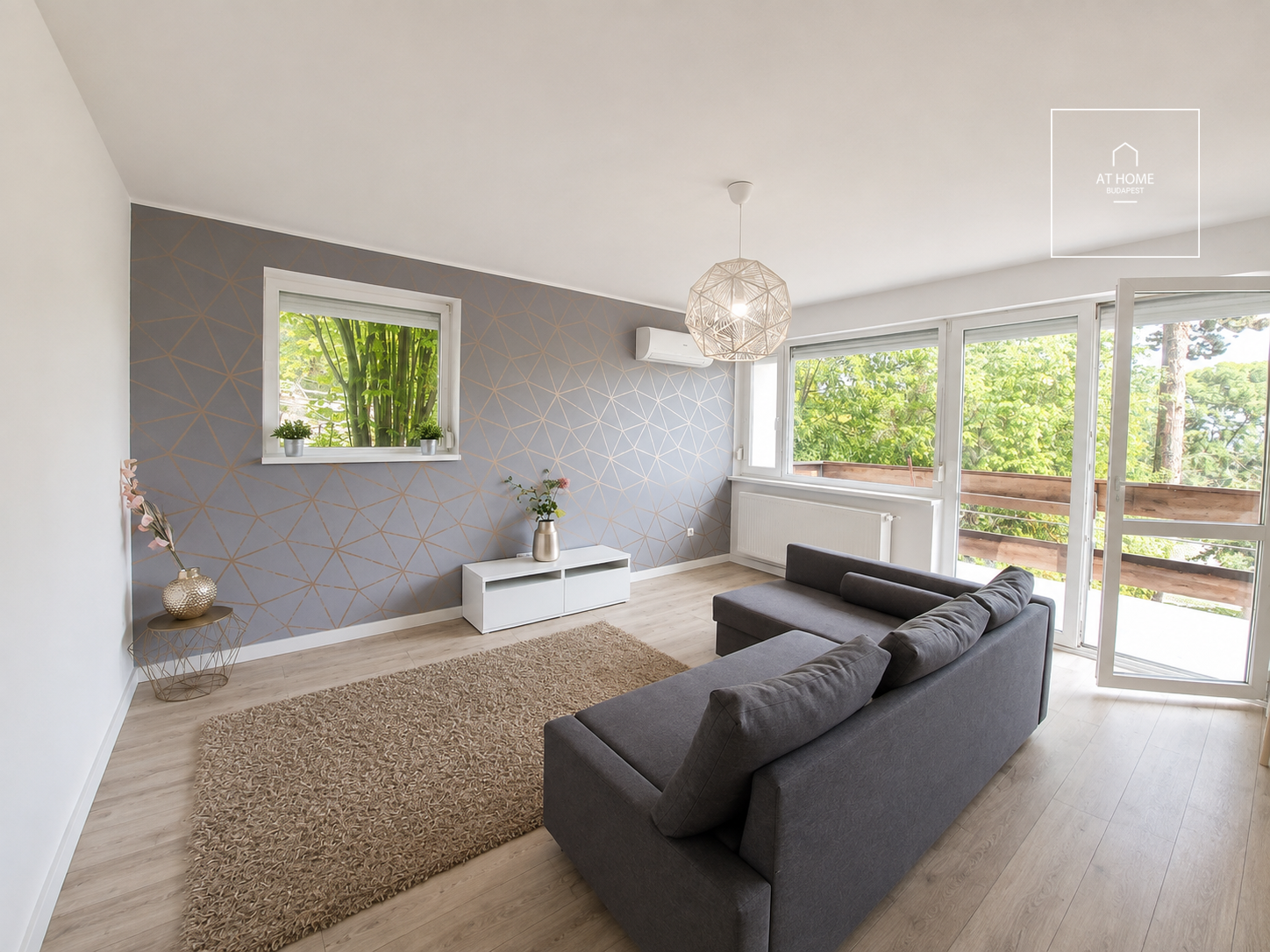 Panoramic, Fully Renovated Apartment with a Large Terrace in a Green Hillside Area