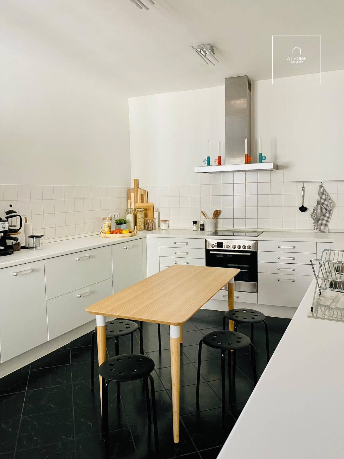 Exclusive Furnished Apartment in the Heart of Krisztinaváros