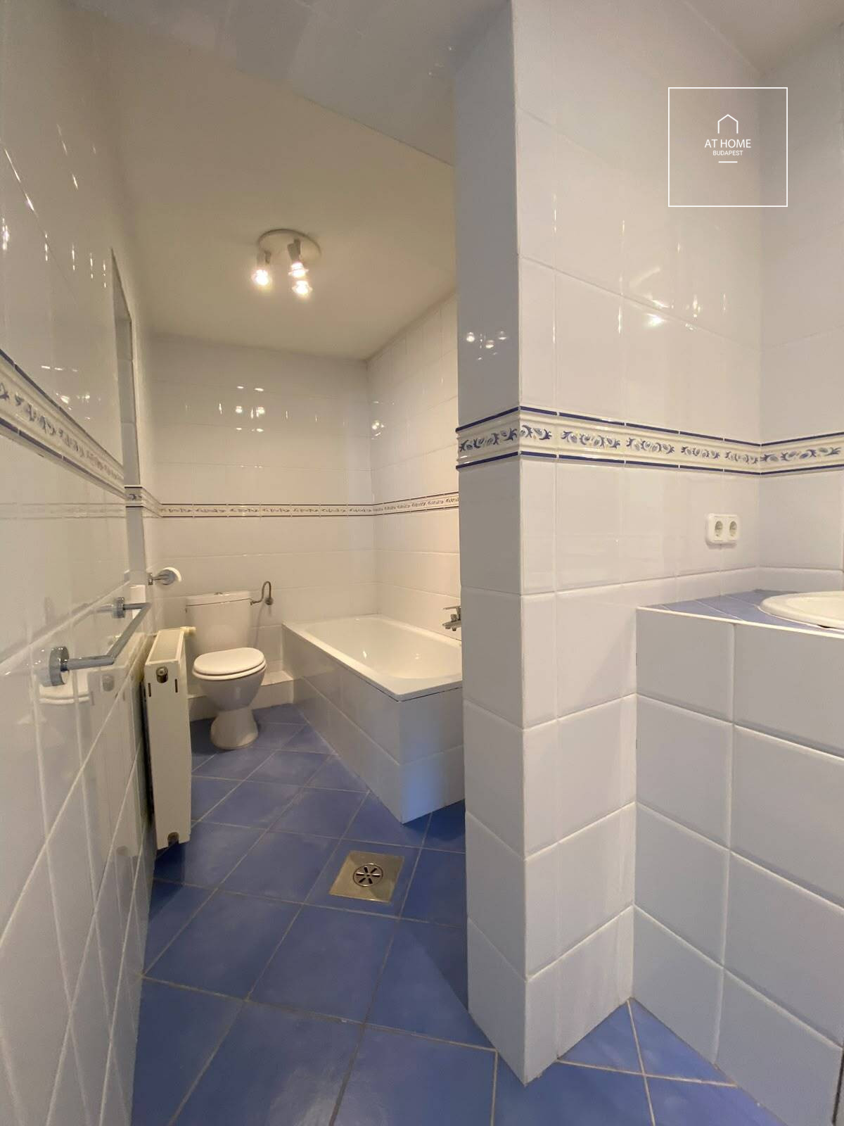 Exclusive Furnished Apartment in the Heart of Krisztinaváros