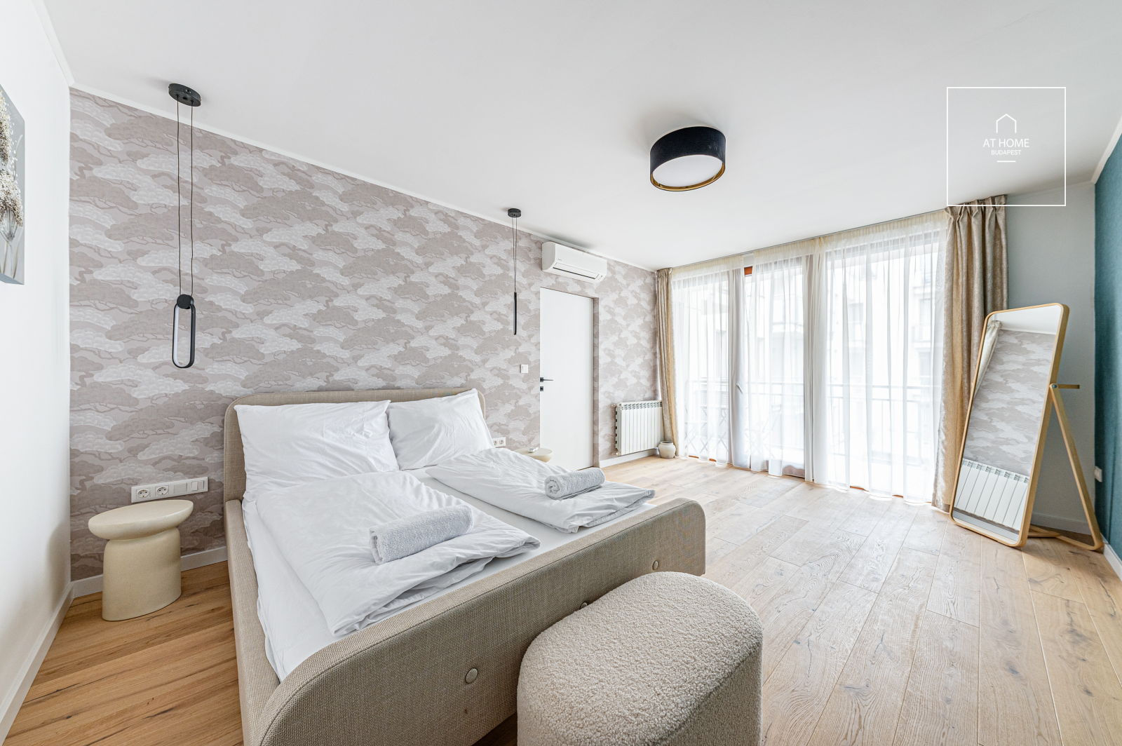 Grand Passage Signature Residence – Luxury Penthouse Apartment in the Heart of Budapest