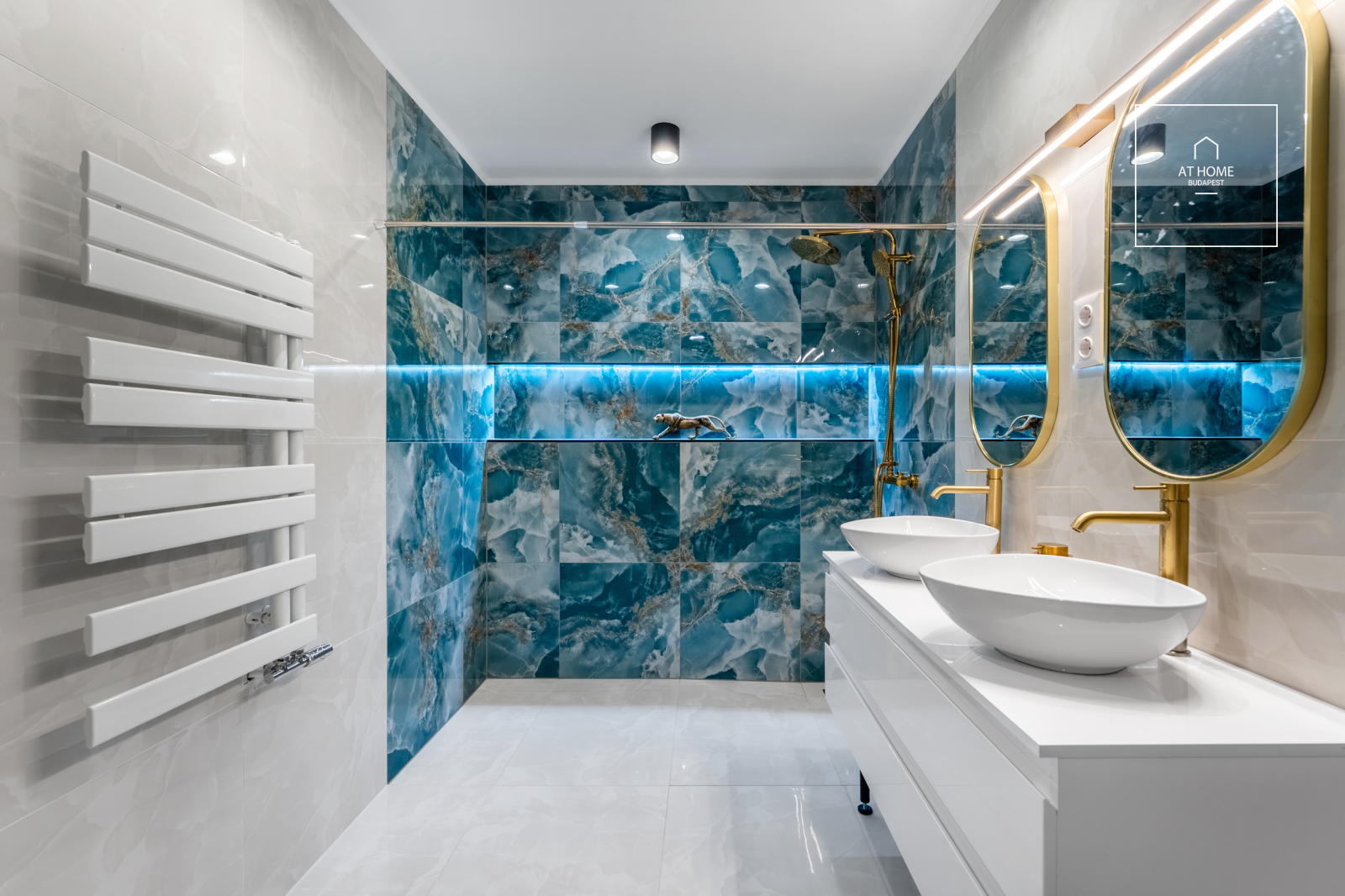 Grand Passage Signature Residence – Luxury Penthouse Apartment in the Heart of Budapest