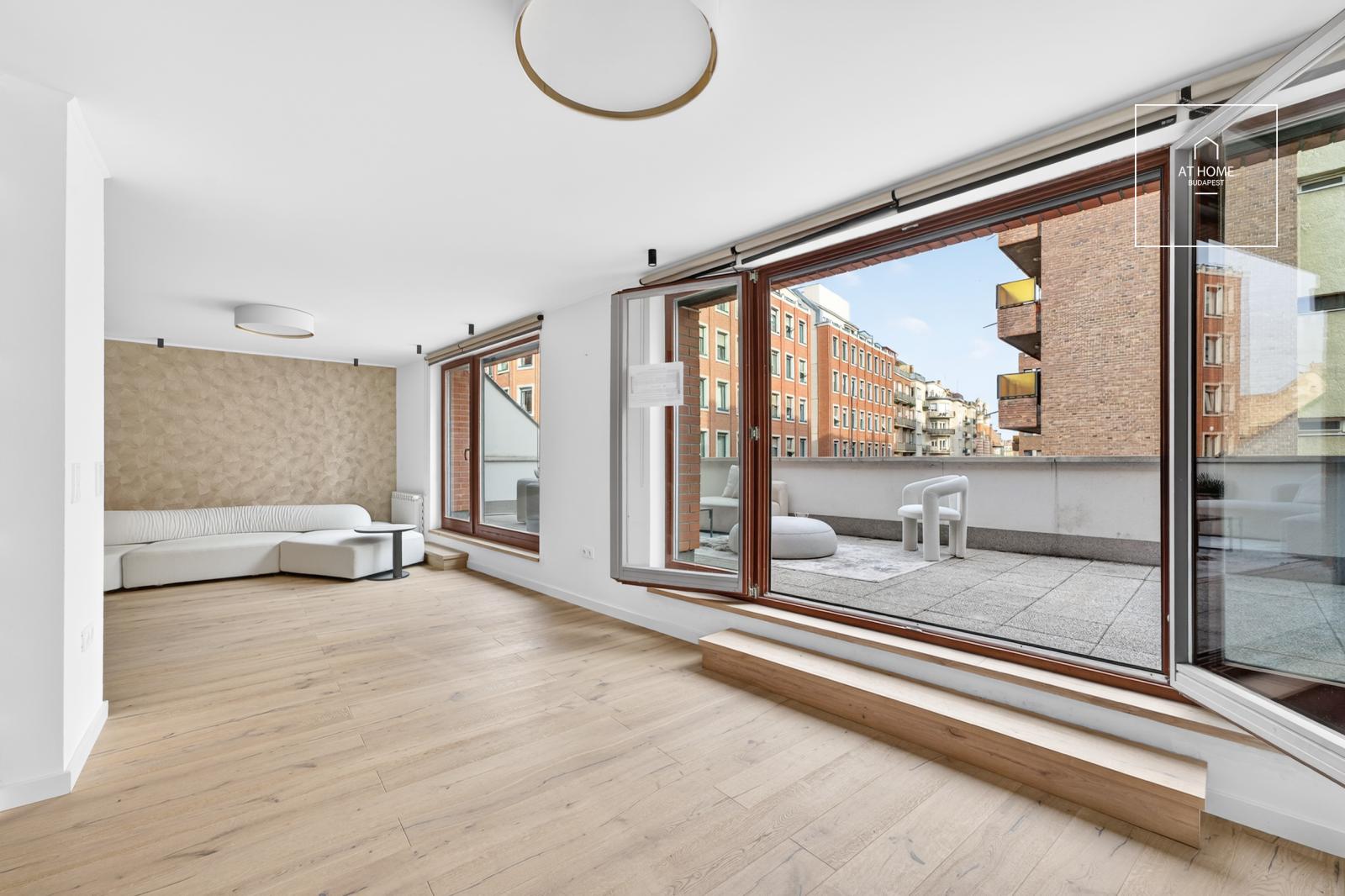 Grand Passage Signature Residence – Luxury Penthouse Apartment in the Heart of Budapest