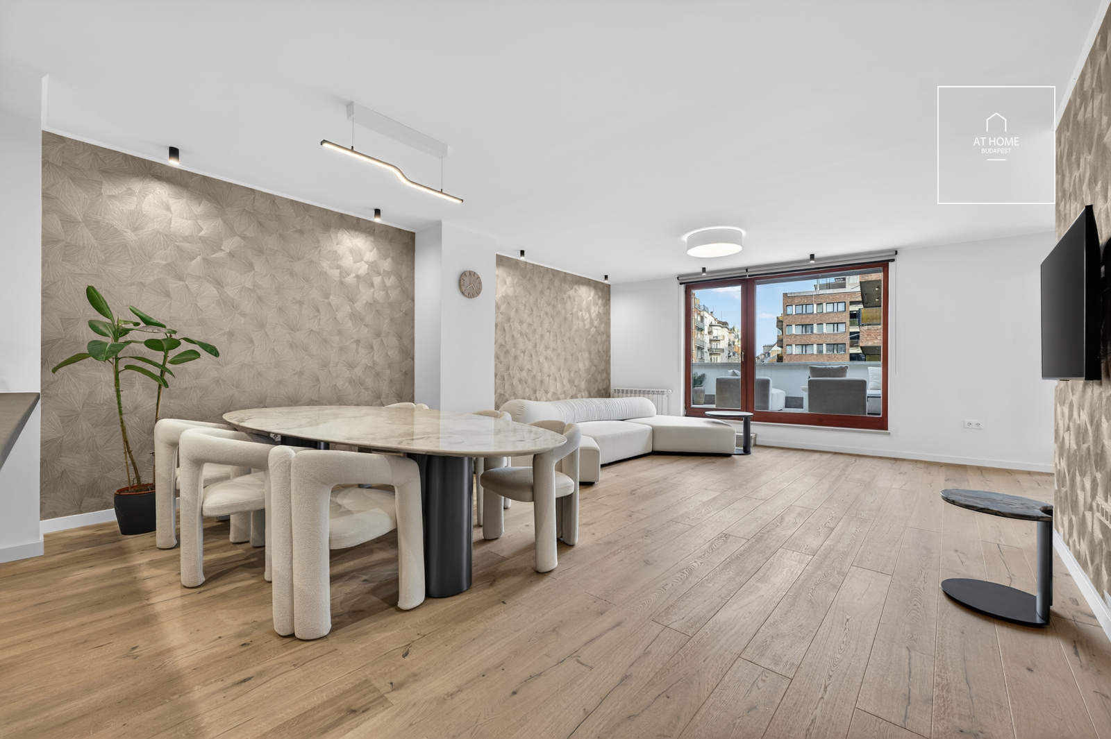 Grand Passage Signature Residence – Luxury Penthouse Apartment in the Heart of Budapest