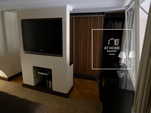 Sunny apartment for rent Budapest VI. district, Terézváros