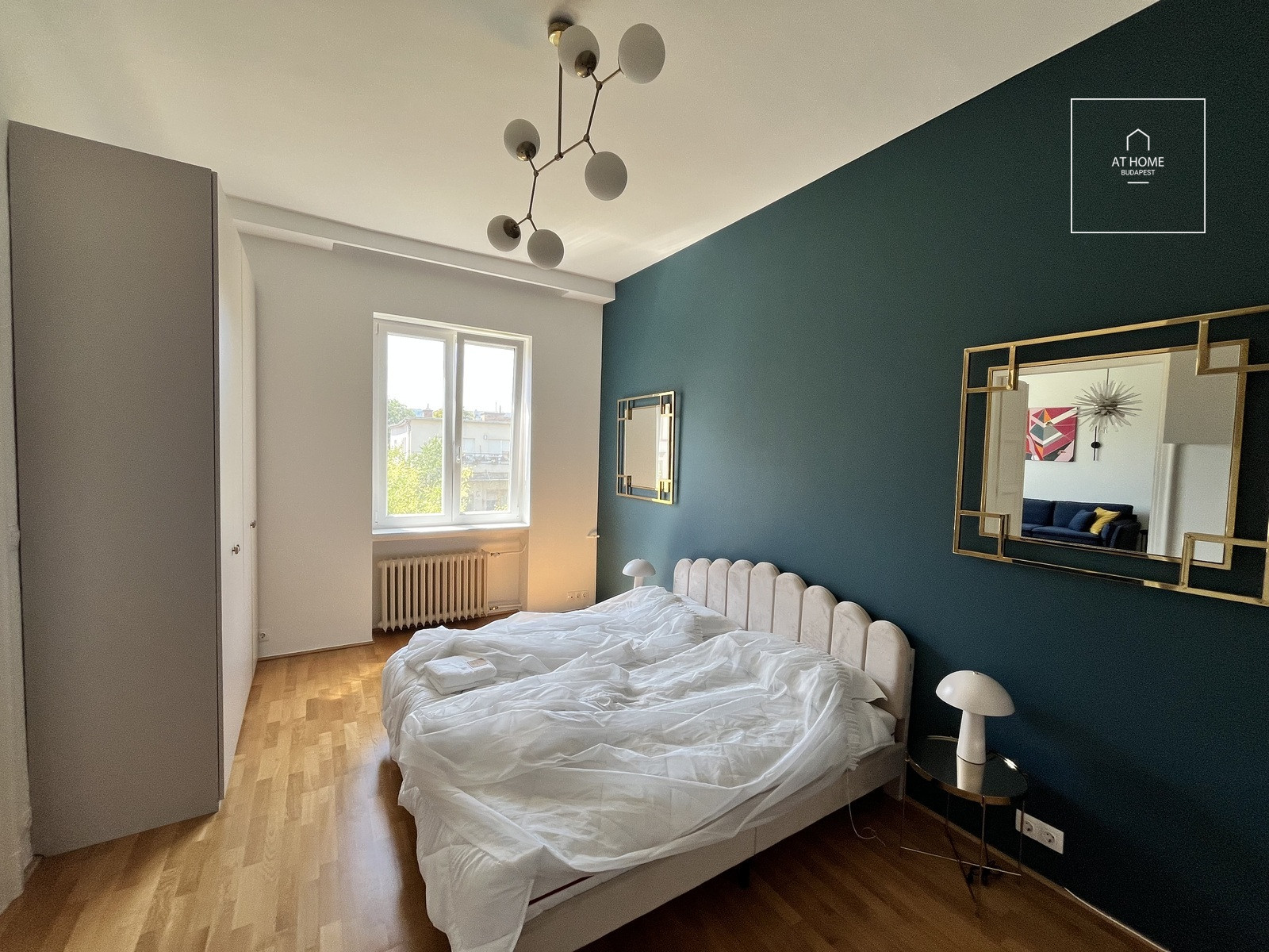 Elegant 3 Bedroom Apartment in Országút, District II