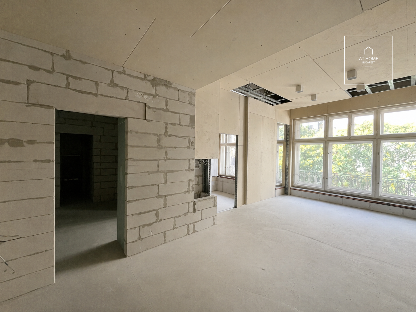 Large-Scale Property for Sale in the Historic Heart of Budapest, Close to Károlyi Garden