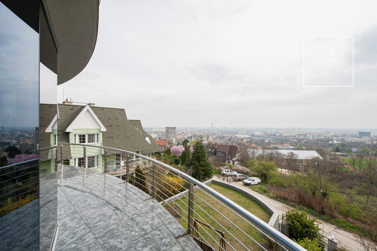 Panoramic Luxury Apartment for Rent in the Green Area of Sashegy