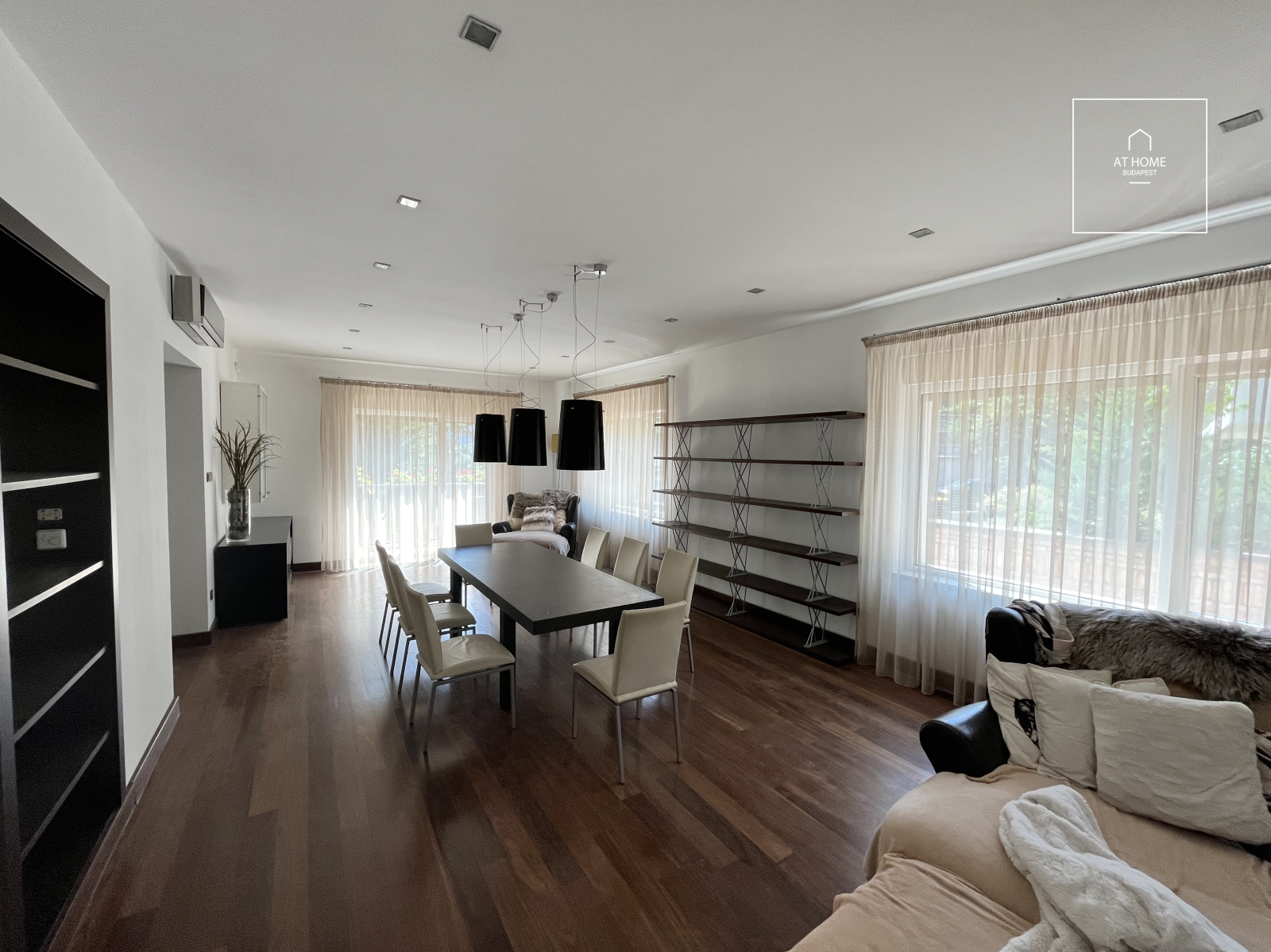 Exceptional Luxury Villa in One of Budapest\'s Most Exclusive Locations
