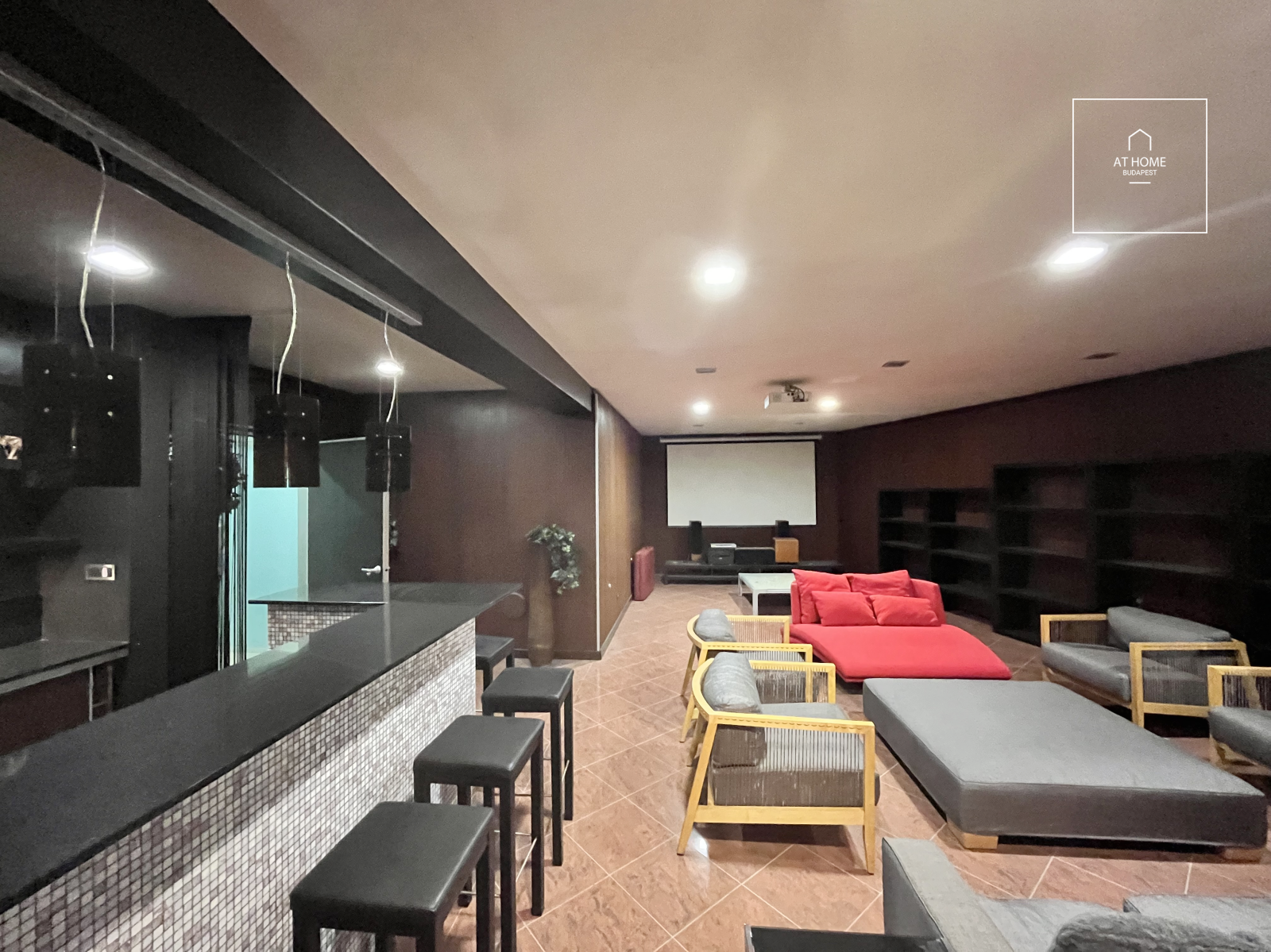 Exceptional Luxury Villa in One of Budapest\'s Most Exclusive Locations