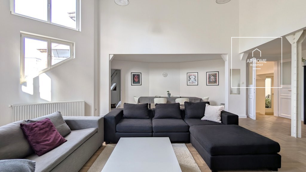 Elegant Renovated Apartment for Rent in the Heart of Budapest