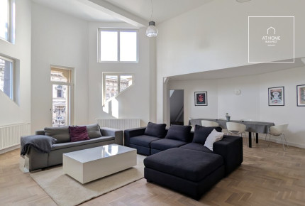 Elegant Renovated Apartment for Rent in the Heart of Budapest