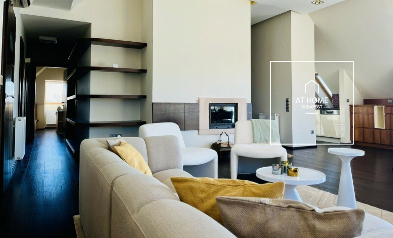 A three-bedroom premium apartment with a panoramic view for rent in Budapest, District II, Törökvész.
