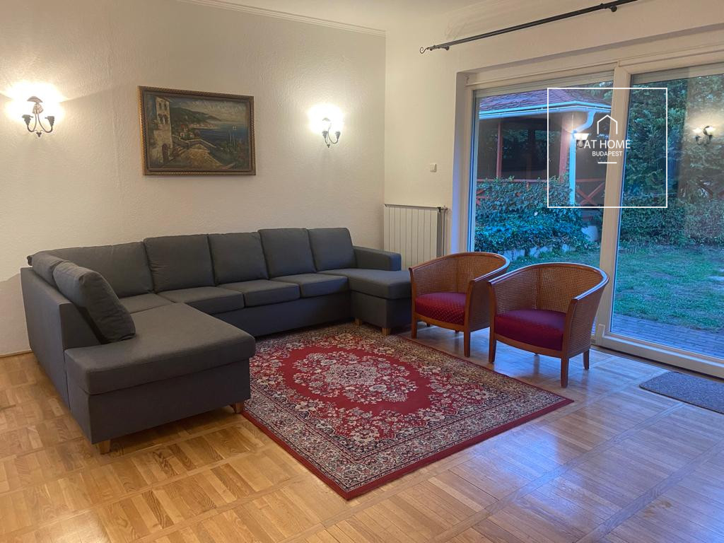 Gyönyörű önálló családi ház kiadó  II/A. kerület, Széphalom