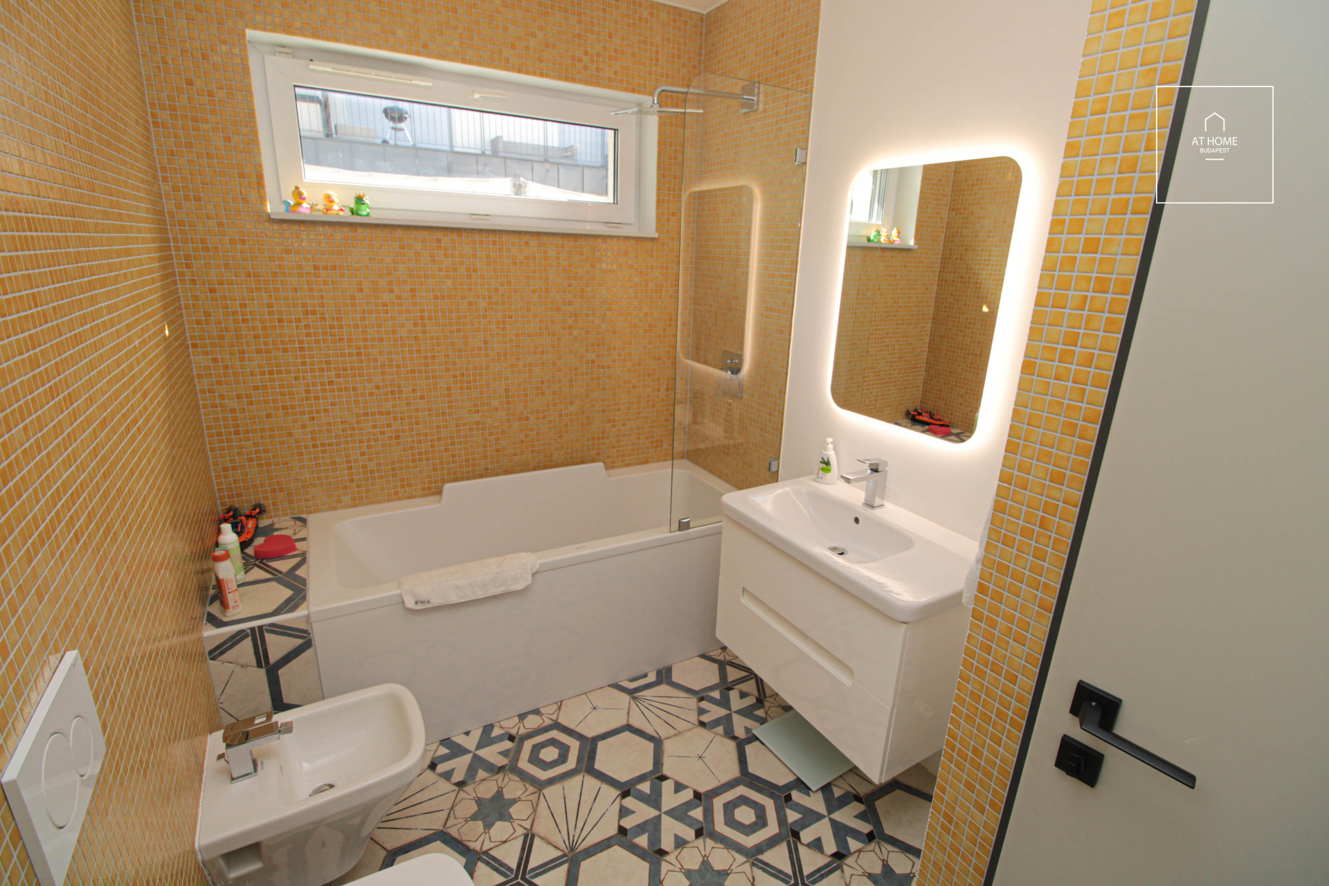 Stellar apartment for rent Budapest V. district Downtown