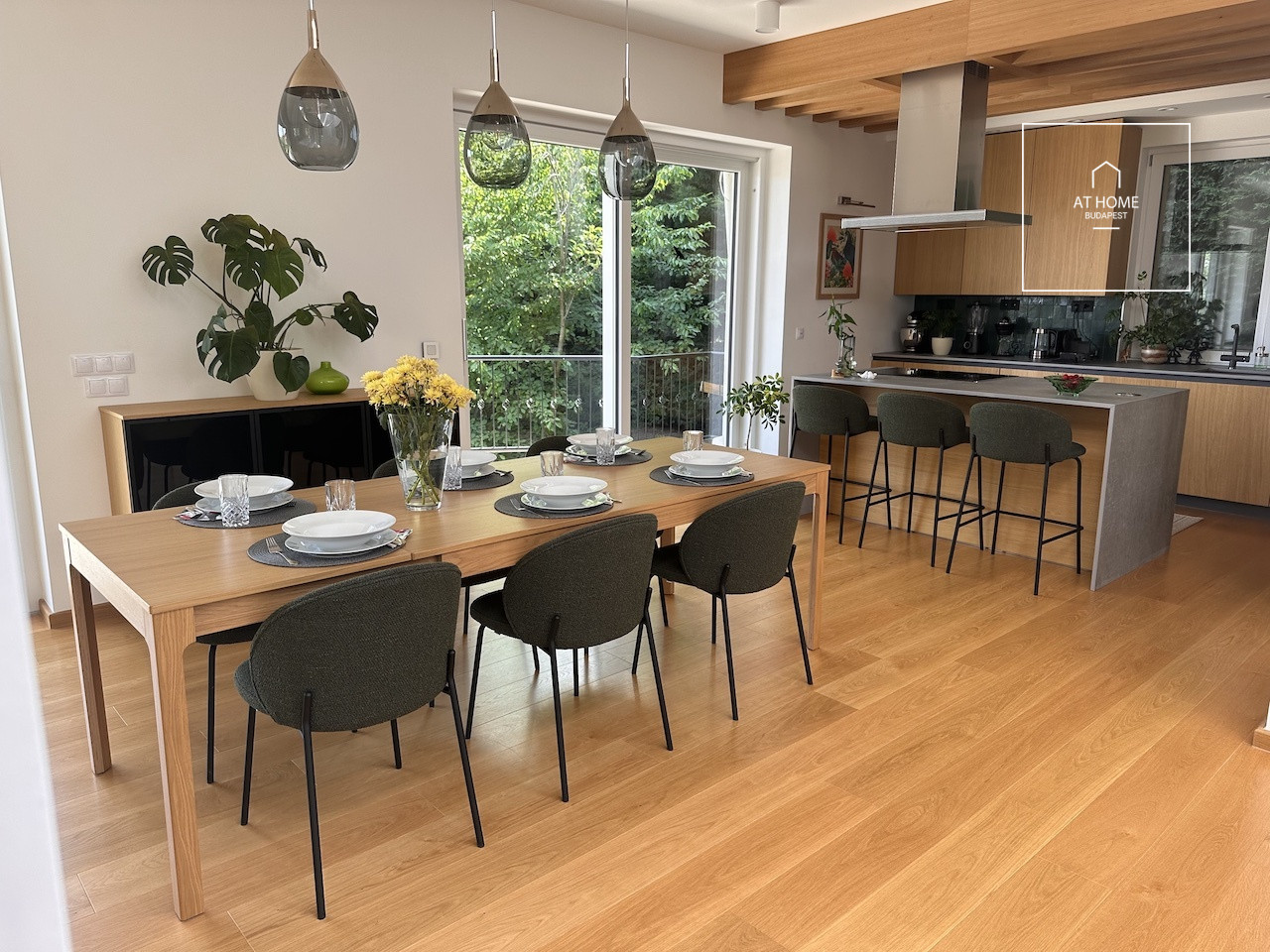 Two-storey 260 sqm, 3-bedroom family house in District II/A, Máriaremete