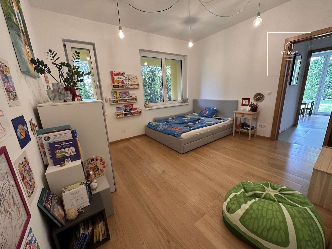 Two-storey 260 sqm, 3-bedroom family house in District II/A, Máriaremete