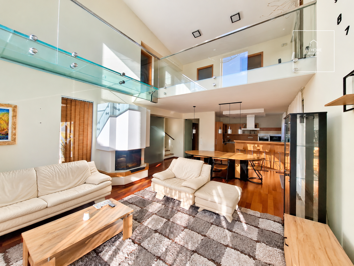 Renovated Three-Storey Family House with a 600 sqm Garden and Four-Car Garage in District III
