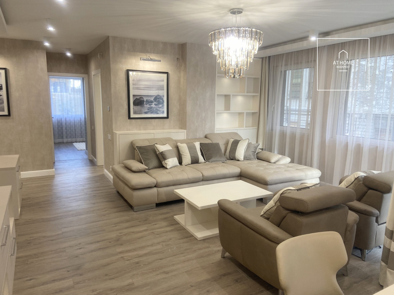 Newly Built 4-Bedroom Apartment in a Residential Park, District XII, Orbánhegy