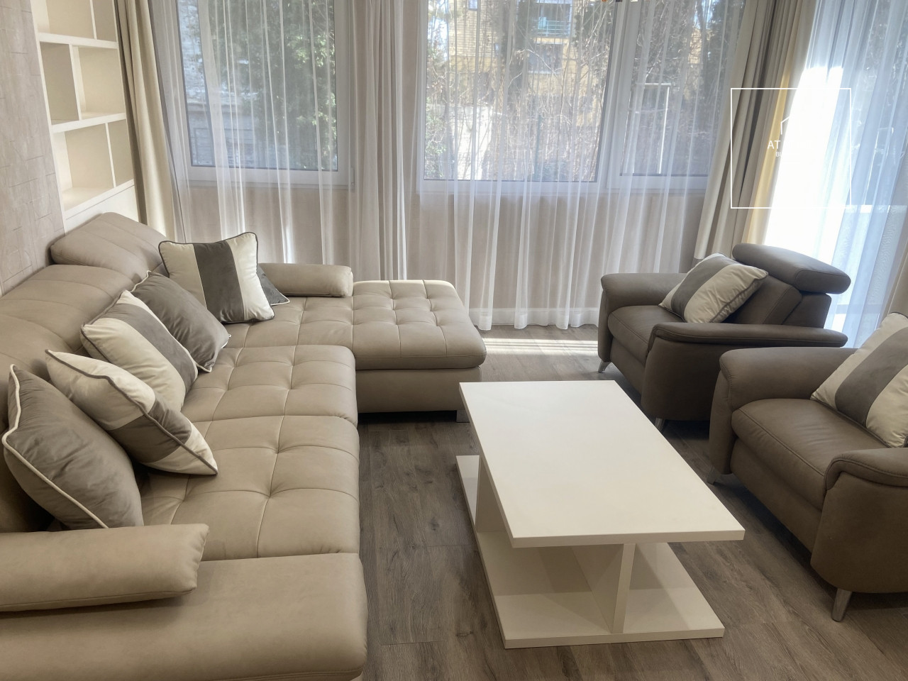 Newly Built 4-Bedroom Apartment in a Residential Park, District XII, Orbánhegy