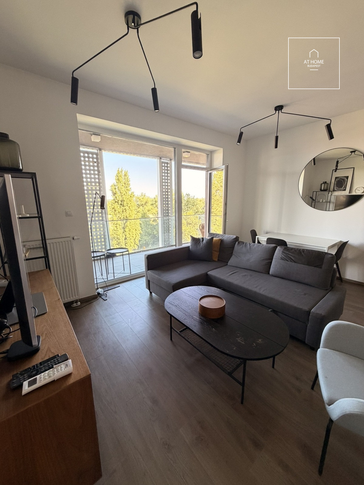 Premium, Bay-View, Fully Furnished Apartment for Rent in BudaPart