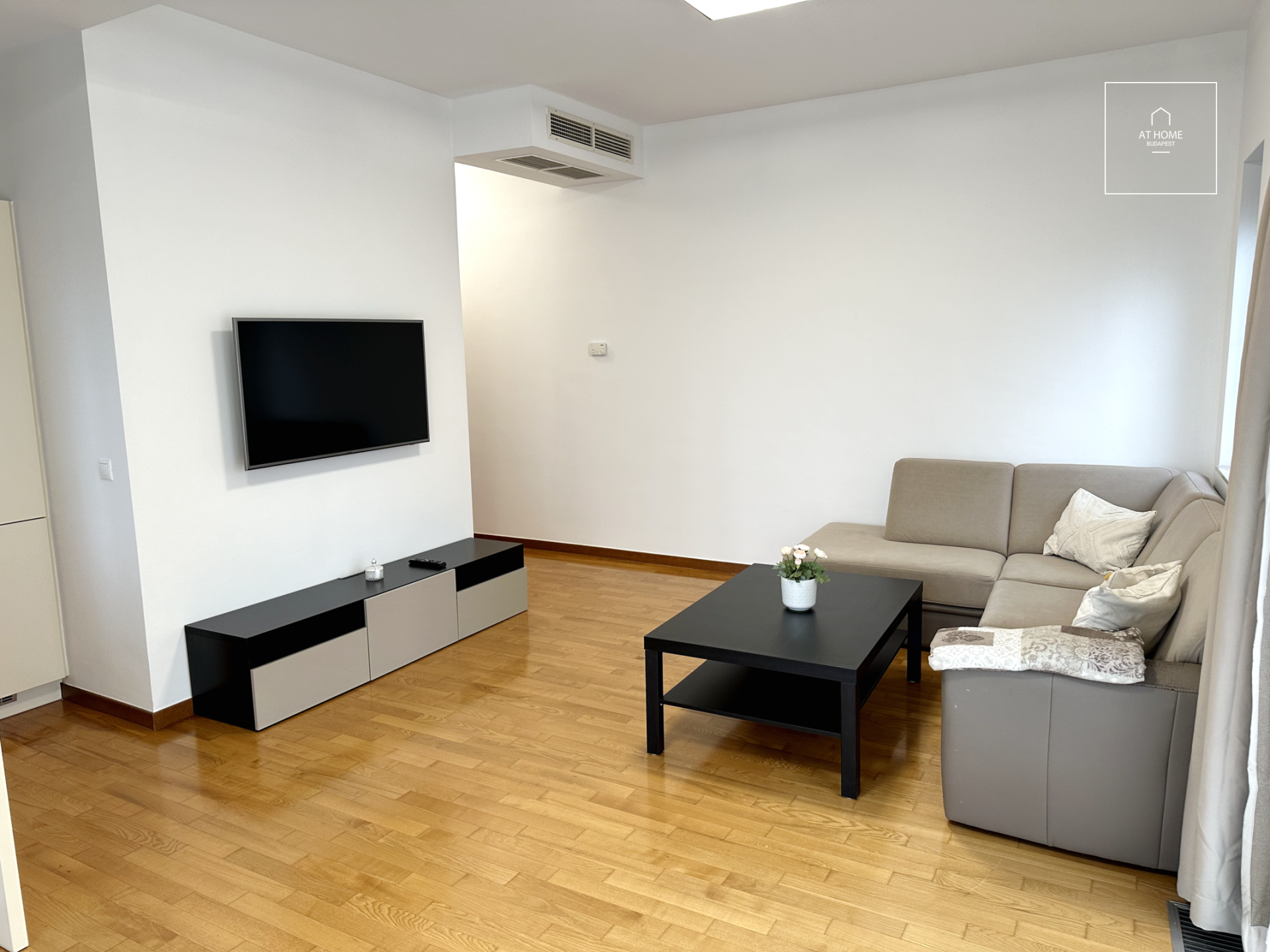 Two-bedroom apartment with panoramic view for rent located in District XIII, Marina part, Budapest