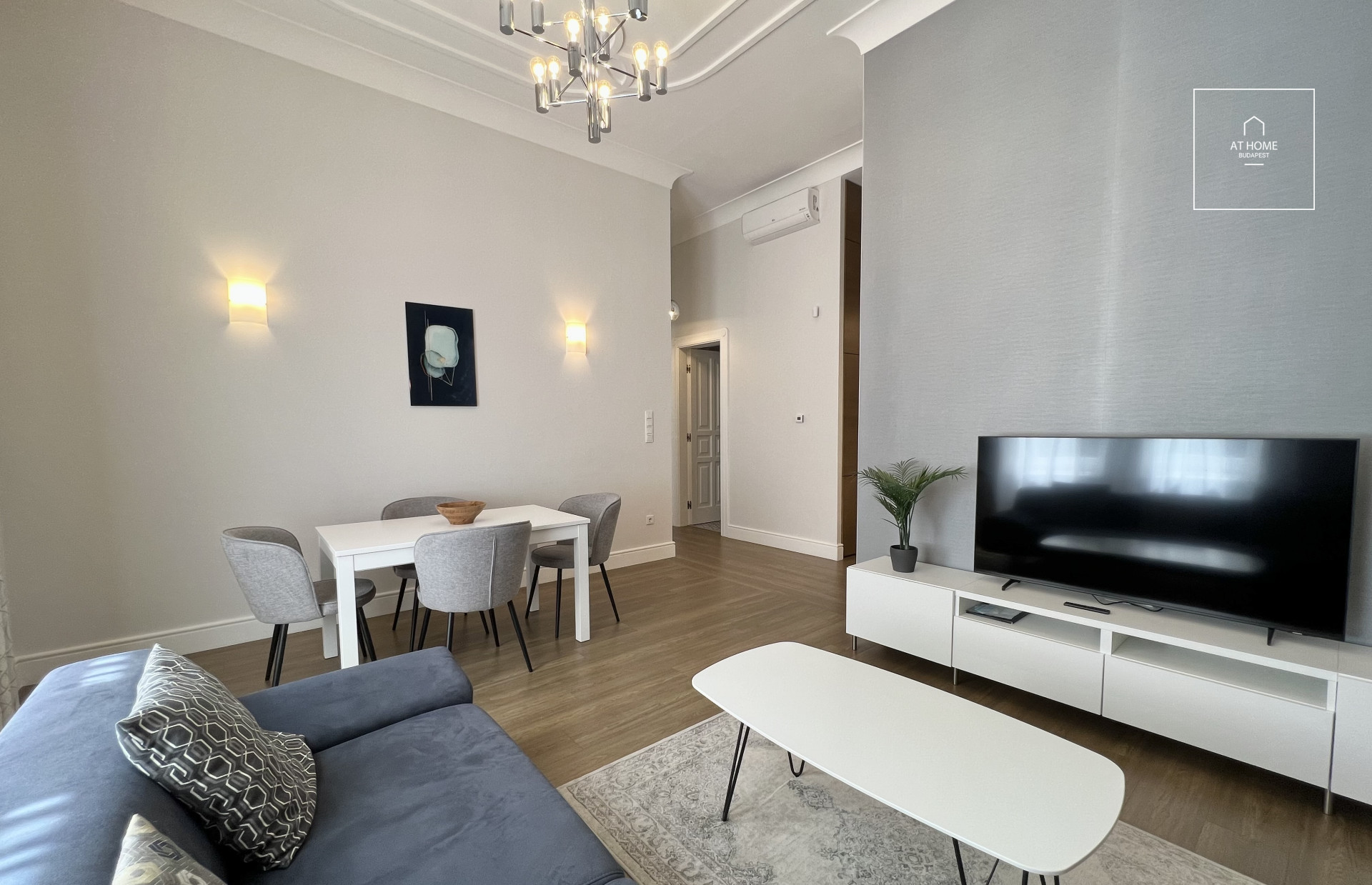 Refurbished apartment for rent Budapest V. district Lipótváros