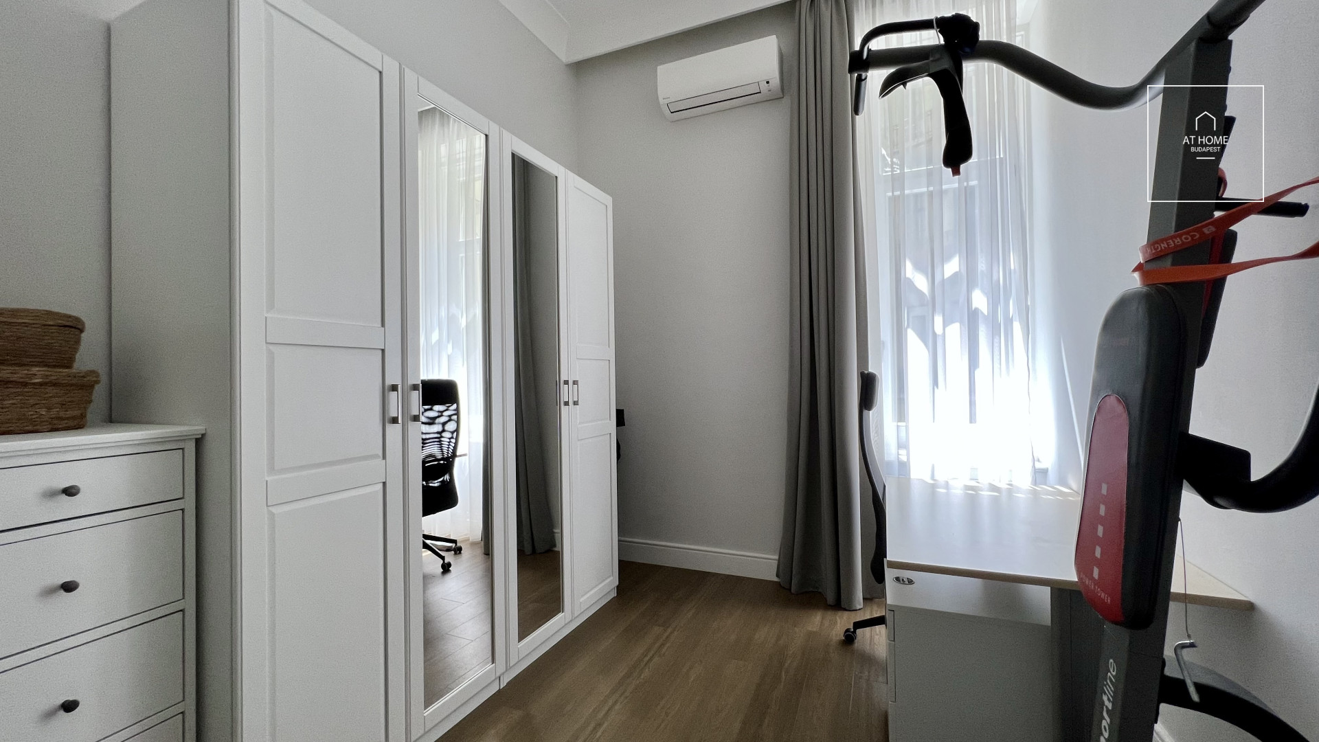 Refurbished apartment for rent Budapest V. district Lipótváros